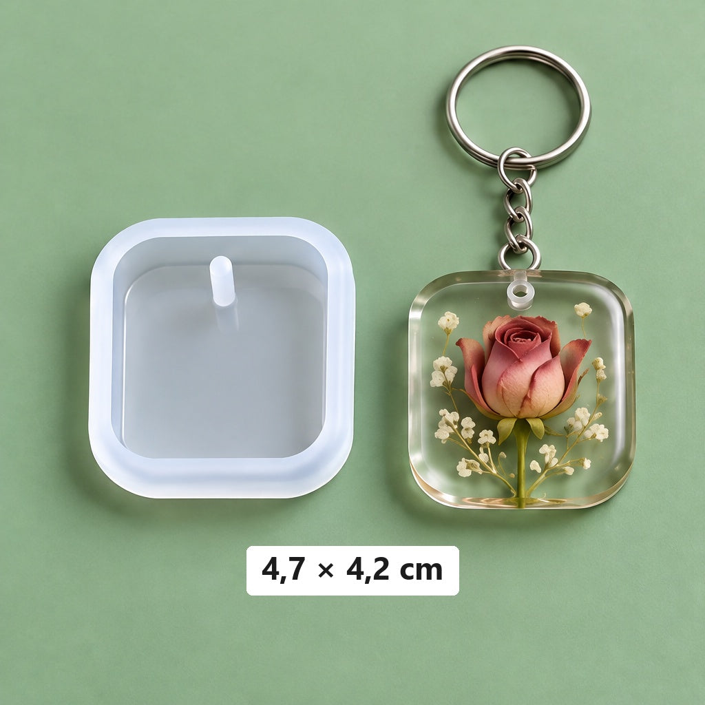 forma kwadratowa 4,7 × 4,2 cm + 3 kółka do breloków